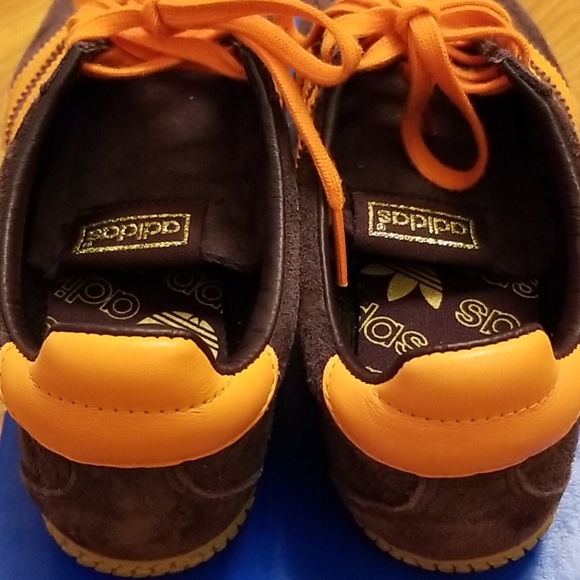 Adidas Titan Suede Retro Athletic Shoes - Picture 3 of 7